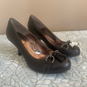 Sofft Vanessa heels in black, size 9, new in box